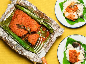Overhead view of sambal stingray