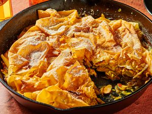 Overhead view of one pan chicken Bastilla